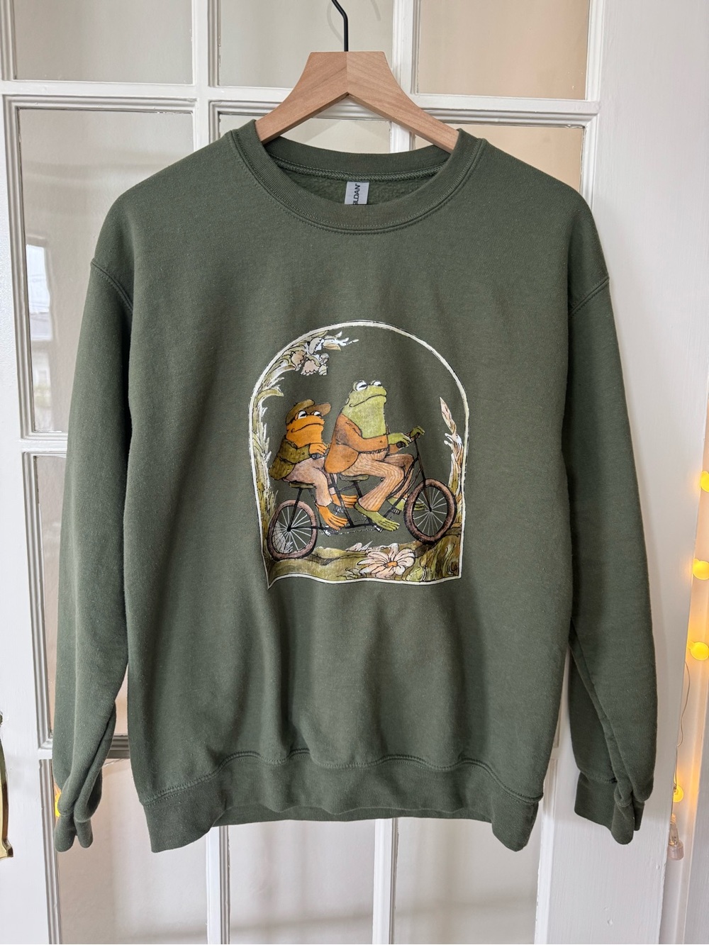 Frog and Toad Comfy Cozy Oversized Crewneck Sweater w Bicycle Graphic Fall Fun